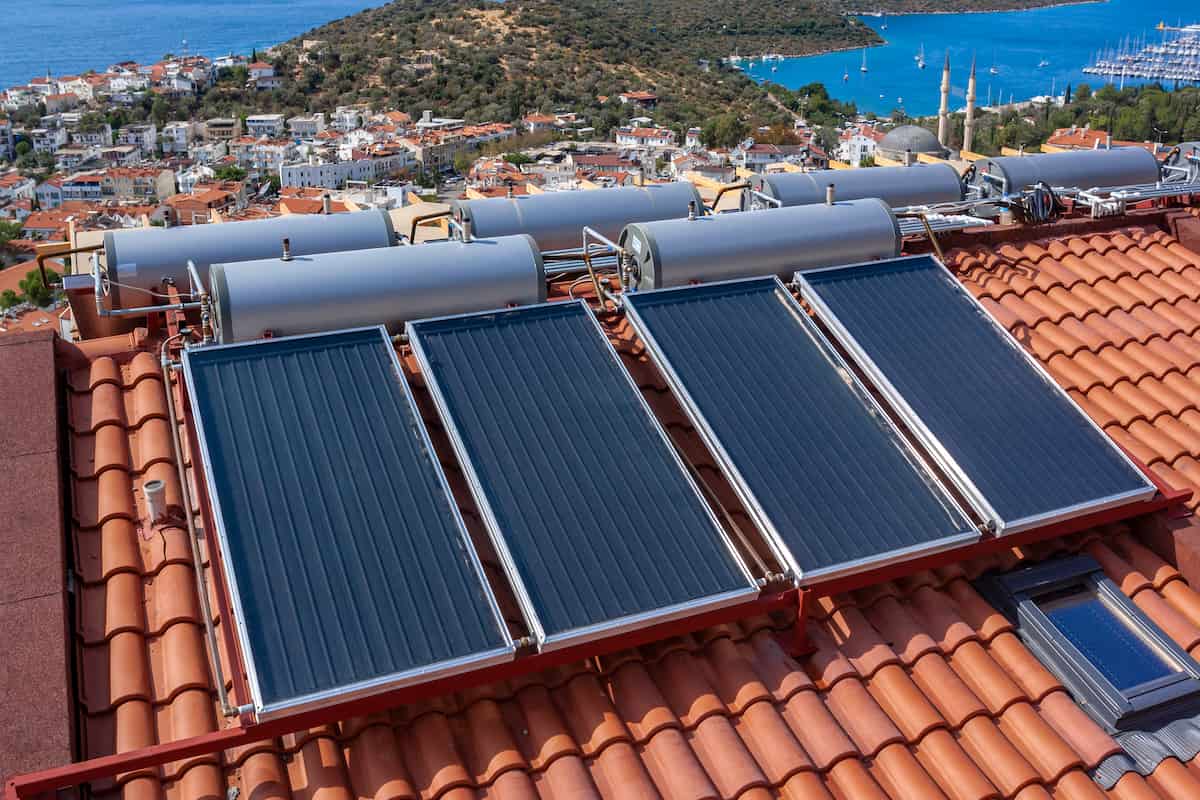 Installation chauffe-eau solaire